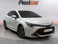 Blanco Usado 2023 Toyota Corolla Active Berlina | 22.490 € (Precio justo)