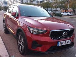 Rojo Usado 2023 Volvo XC40 Core SUV | 29.500 € (Precio justo)
