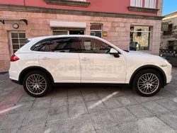 Blanco Usado 2013 Porsche Cayenne Platinum Edition SUV | 35.900 € (Caro)