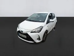 Blanco Usado 2018 Toyota Yaris Hybrid Active Berlina | 14.400 € (Un poco caro)