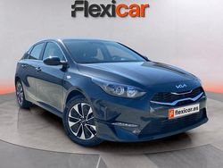 Gris Nuevo 2025 Kia Ceed Berlina | 20.260 € (Buen precio)