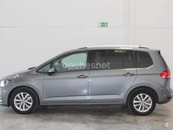 Gris / plata Usado 2018 VW Touran Advance Monovolumen | 19.900 € (Precio justo)