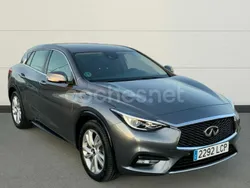 Gris / plata Usado 2019 Infiniti Q30 Premium Utilitario | 17.900 € (Precio justo)