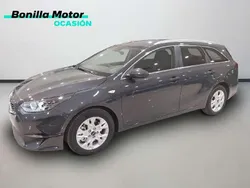 Gris Nuevo 2025 Kia Ceed Familiar | 25.590 € (Precio justo)