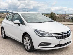 Blanco Usado 2017 Opel Astra Selective Berlina | 10.500 € (Precio justo)