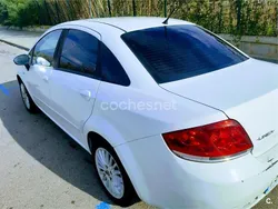Blanco Usado 2008 Fiat Linea Active Berlina | 4100 € (Caro)