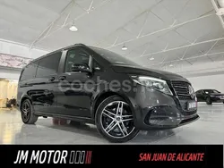 Gris / plata Usado 2024 Mercedes V300 Avantgarde Monovolumen | 87.900 €