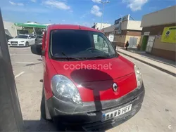 Rojo Usado 2010 Renault Kangoo Monovolumen | 4200 € (Caro)