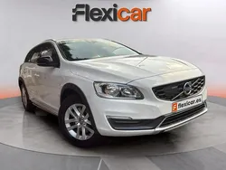 Gris Usado 2016 Volvo V60 CC Momentum Familiar | 14.690 € (Buen precio)