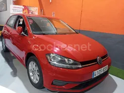 Rojo Usado 2019 VW Golf VII Advance Berlina | 12.380 € (Precio justo)