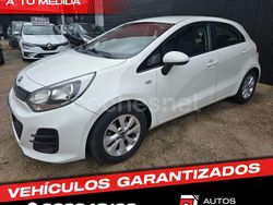 Blanco Usado 2017 Kia Rio Berlina | 8900 € (Precio justo)