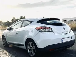 Blanco Usado 2009 Renault Mégane III Dynamique Berlina | 4800 € (Precio justo)