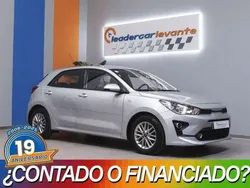 Usado 2022 Kia Rio Active Berlina | 12.800 € (Precio justo)