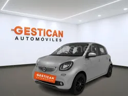 Gris / plata Usado 2019 Smart ForFour Berlina | 10.990 € (Precio justo)