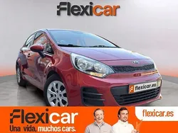 Rojo Usado 2016 Kia Rio | 9990 € (Un poco caro)