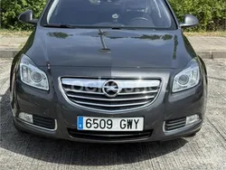 Marrón Usado 2010 Opel Insignia Cosmo Familiar | 5900 € (Un poco caro)