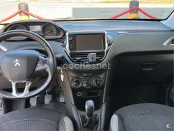 Azul Usado 2015 Peugeot 208 Style Utilitario | 7000 € (Precio justo)