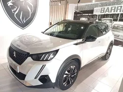 Blanco nacarado Usado 2020 Peugeot 2008 GT-line SUV | 18.900 € (Caro)