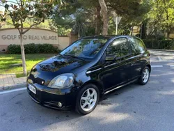Negro Usado 2005 Toyota Yaris Sport Utilitario | 6900 €