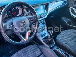 Gris / plata Usado 2018 Opel Astra Business Familiar | 11.999 € (Precio justo)