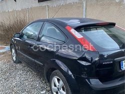 Negro Usado 2005 Ford Focus Sport Berlina | 2400 € (Precio justo)