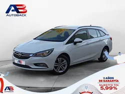 Blanco Usado 2019 Opel Astra Innovation Familiar | 14.000 € (Un poco caro)