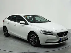 Blanco Usado 2018 Volvo V40 Familiar | 14.300 € (Precio justo)