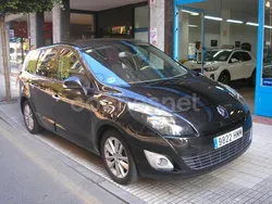 Negro Usado 2009 Renault Scénic III Privilege Monovolumen | 6990 €
