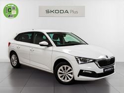 Blanco Usado 2021 Skoda Scala Ambition Utilitario | 15.490 € (Precio justo)