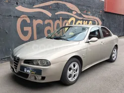 Beige Usado 2004 Alfa Romeo 156 Distinctive Familiar | 2500 €