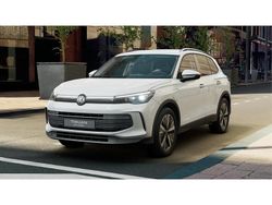 Blanco puro Nuevo 2025 VW Tiguan SUV | 44.501 € (Precio justo)