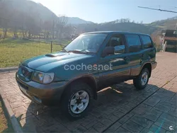 Verde Usado 2001 Nissan Terrano Comfort SUV | 11.750 € (Caro)