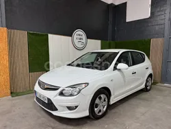 Blanco Usado 2011 Hyundai i30 Classic Berlina | 4500 € (Buen precio)