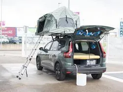 Gris Usado 2023 Dacia Jogger Extreme Familiar | 27.450 €
