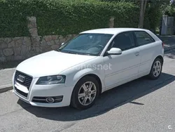 Blanco Usado 2011 Audi A3 Attraction Berlina | 7400 € (Precio justo)