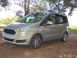 Gris / plata Usado 2018 Ford Tourneo Courier Trend Monovolumen | 7750 € (Buen precio)