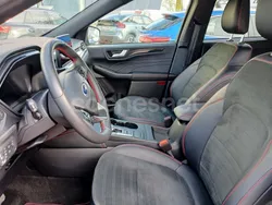 Gris / plata Usado 2023 Ford Kuga ST-Line X SUV | 26.400 € (Buen precio)