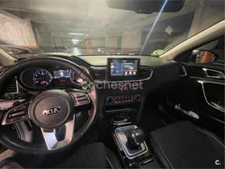 Gris / plata Usado 2018 Kia Ceed Berlina | 17.500 € (Un poco caro)