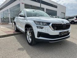 Blanco Usado 2022 Skoda Kodiaq Ambition SUV | 27.800 € (Un poco caro)
