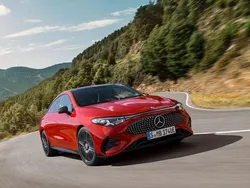 Negro Nuevo 2025 Mercedes CLA 250+ Berlina | 57.086 €