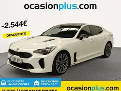 Blanco Usado 2019 Kia Stinger 2 Berlina | 25.446 € (Precio justo)