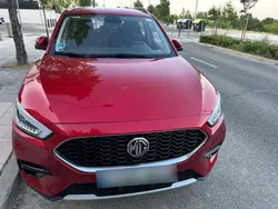 Rojo Nuevo 2024 MG ZS Comfort Berlina | 17.990 € (Precio justo)