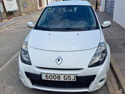 Blanco Usado 2009 Renault Clio II Expression Berlina | 4800 € (Buen precio)