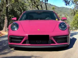 Burdeos Usado 2023 Porsche 911 Carrera GTS Coupe | 184.000 € (Un poco caro)