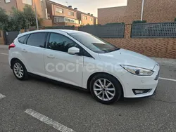 Blanco Usado 2016 Ford Focus Titanium Berlina | 8000 € (Precio justo)