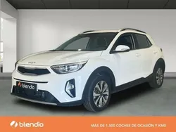 Blanco Usado 2024 Kia Stonic SUV | 21.300 € (Caro)