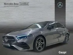 Gris montaña Usado 2023 Mercedes A180 AMG line Berlina | 34.500 € (Caro)
