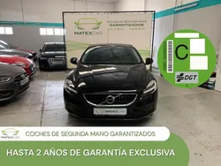 Negro Usado 2019 Volvo V40 Momentum Familiar | 14.990 € (Precio justo)