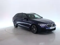Azul Usado 2023 BMW 520 M Sport Familiar | 38.500 € (Precio justo)