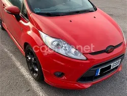 Rojo Usado 2009 Ford Fiesta Sport Utilitario | 6900 € (Precio justo)